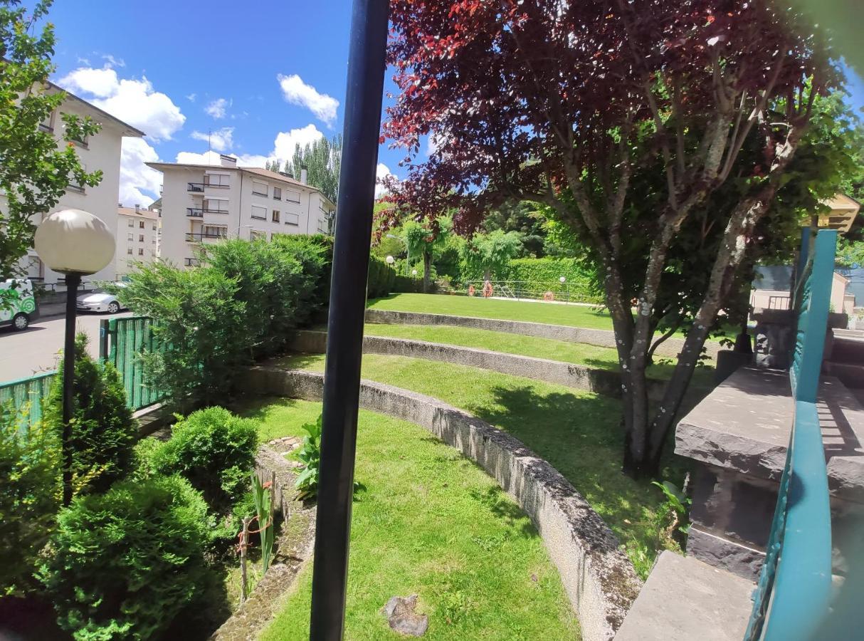 Apartamento Alba Jaca Exterior foto